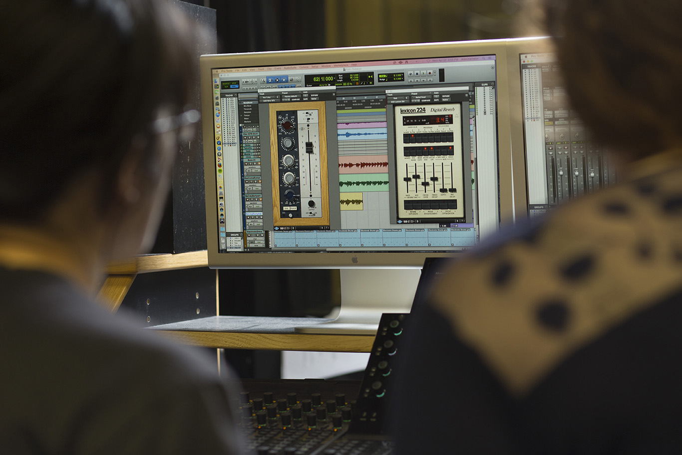 <p>Audio Production & Entertainment Management Degree</p>